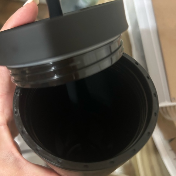 NEW Dunkin' Donuts “Salem Runs on Dunkin” Black Tumbler with Removable Straw - Picture 2 of 4